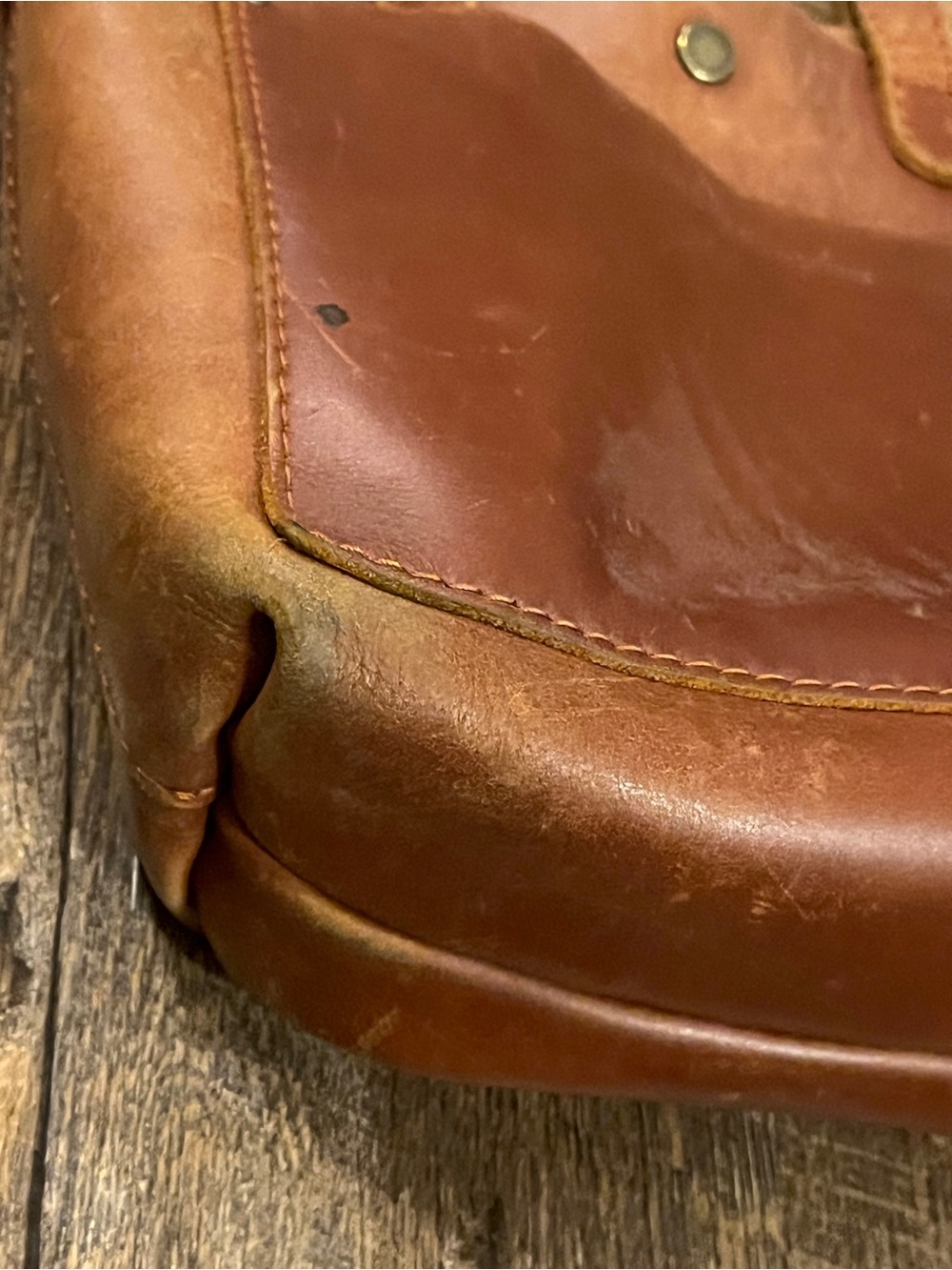 Portland Leather Mini Tote
Honey Tan with adjustable strap - Picture 15 of 16